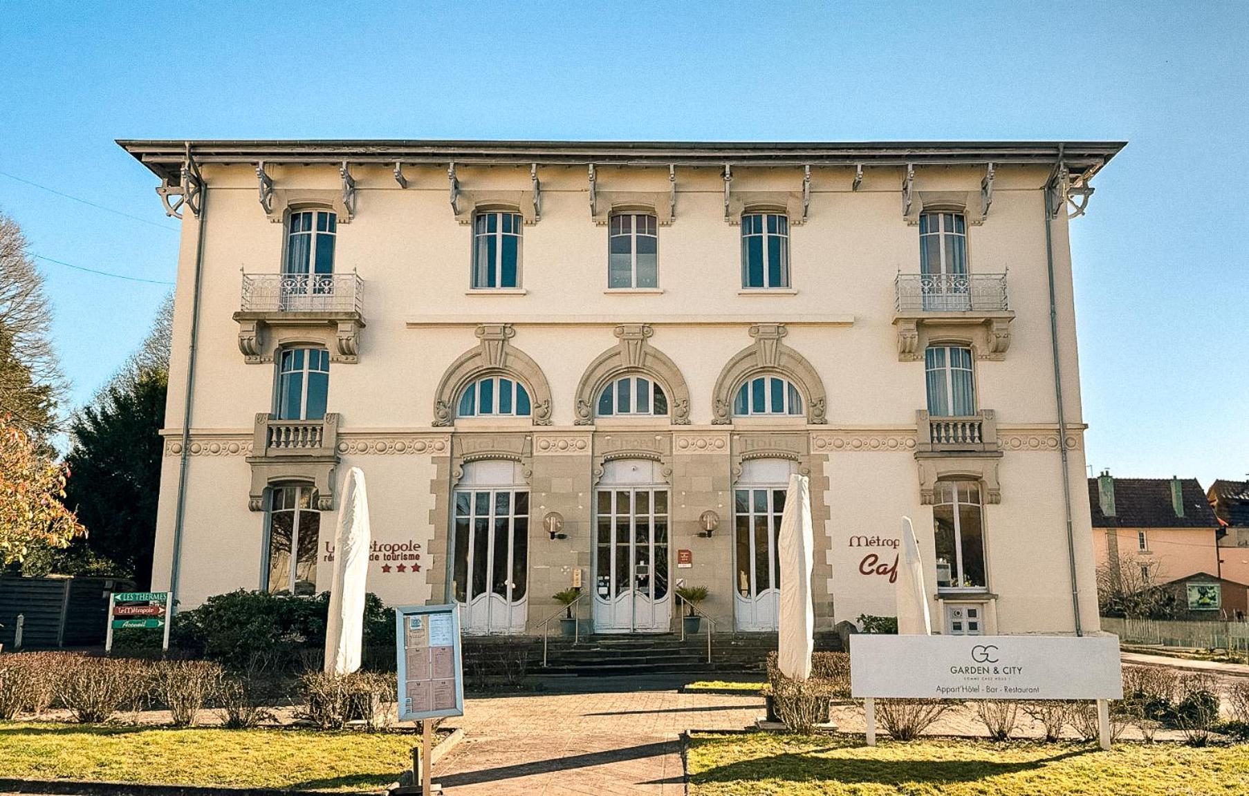 Hotels&Résidences - Le Metropole Luxeuil-les-Bains Exterior foto